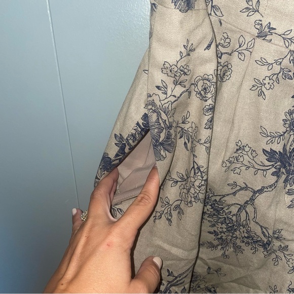 Gal Meets Glam Magnolia Floral Linen Blend Tie Sleeve Jumpsuit Size 4 - Picture 7 of 11